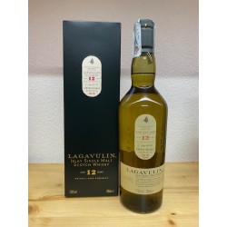 Lagavulin 12 years Islay Single Malt Scotch Whisky